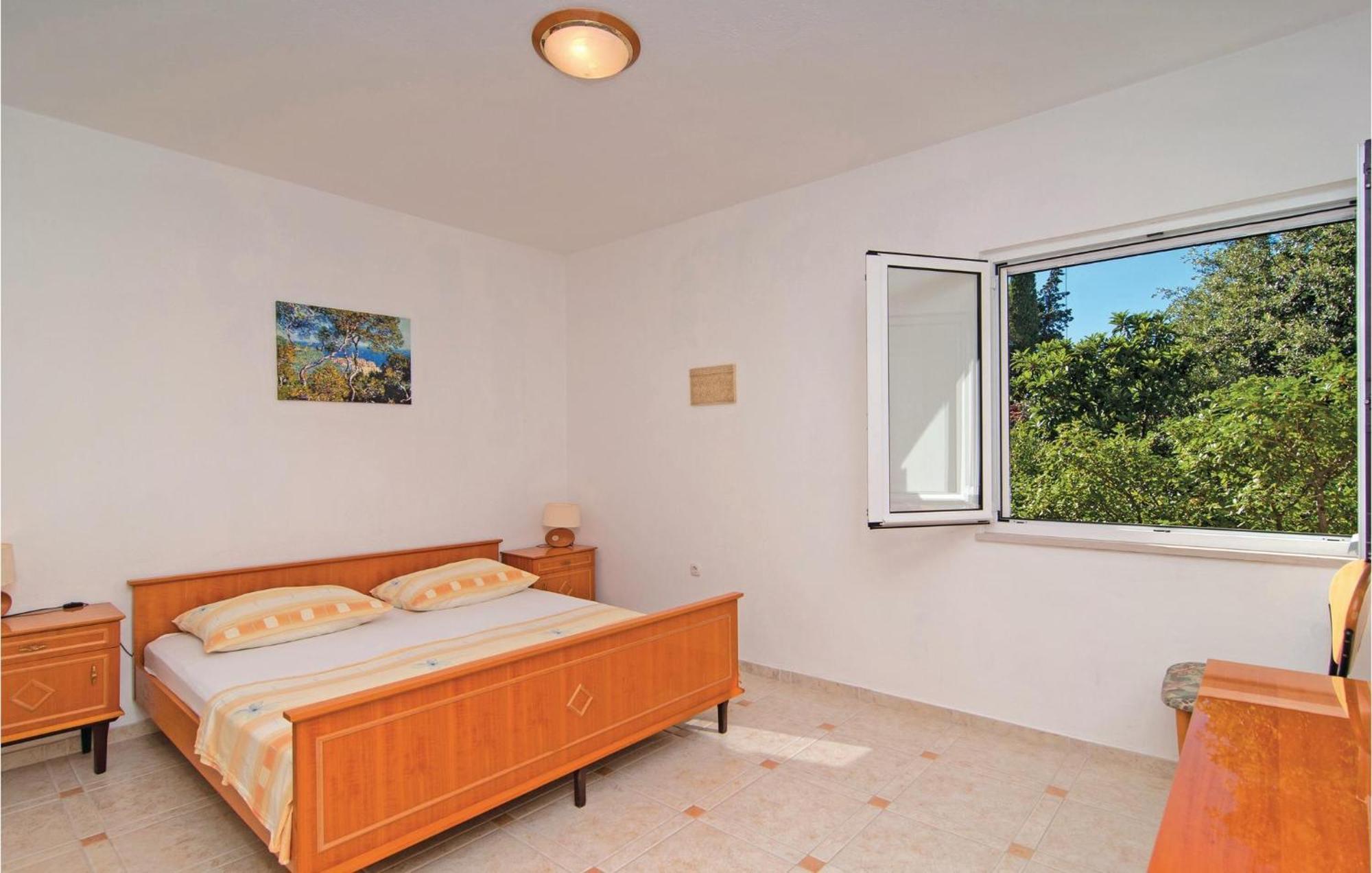 3 Bedroom Cozy Home In Supetar Ngoại thất bức ảnh